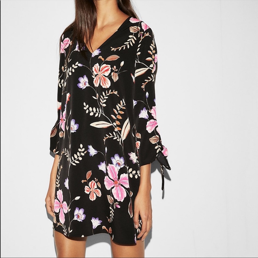 Express floral tie sleeve shift dress